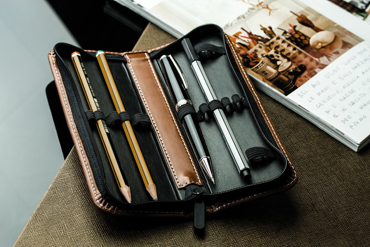 Lehrer Stifteetui mit Reißverschluss 10 + 2 - CAMBRIDGE Top Grain Leder - hellbraun